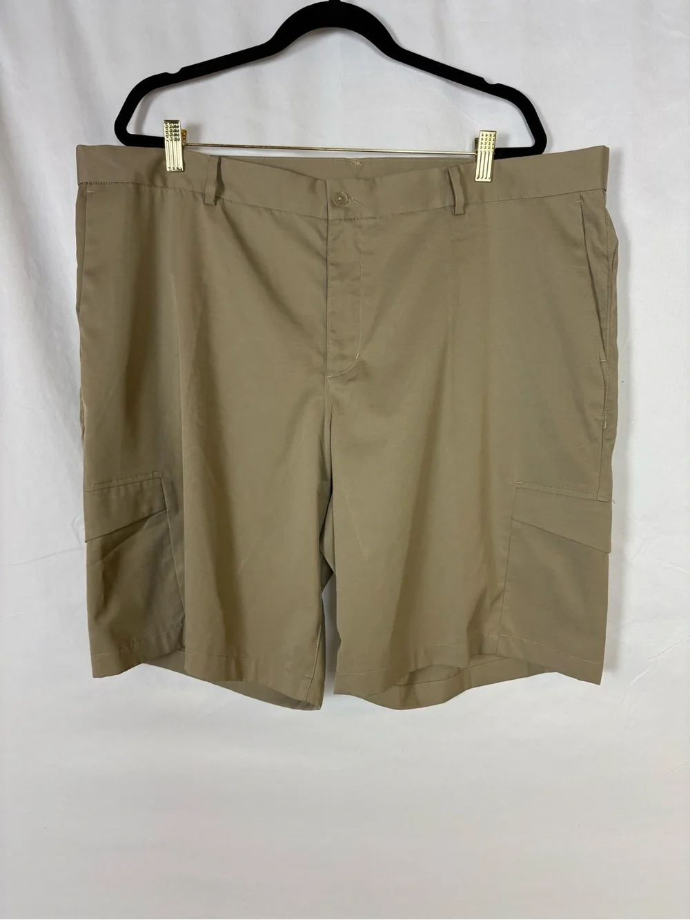 Nike Men's Tan Cargo Shorts